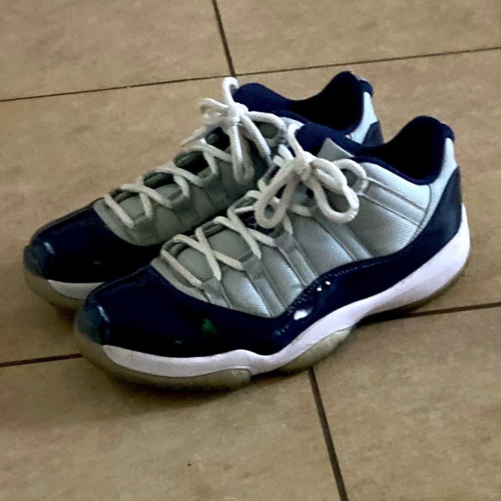 Jordan 11 Retro low Georgetown